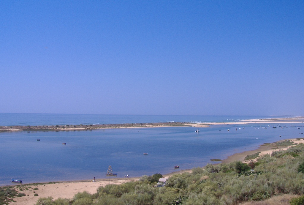 Vista da Ria Formosa com a Praia da Fabrica ao fundo