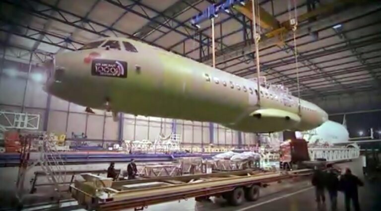 Montagem milésimo avião ATR