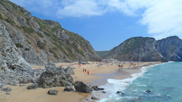 Praia da Adraga em Sintra Portugal