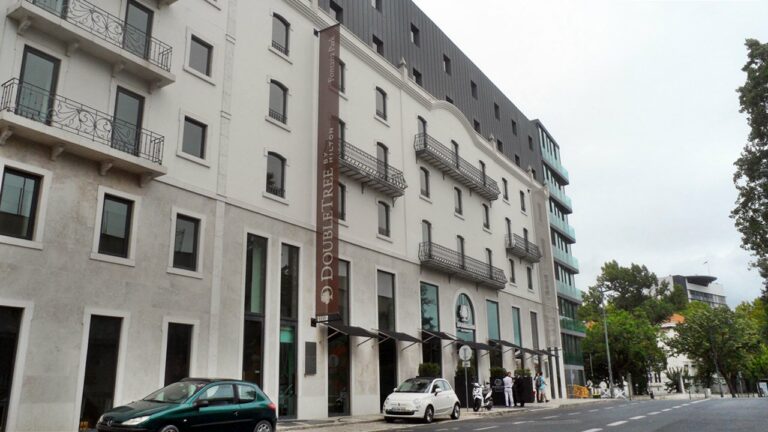 Escolher quarto hotel por smartphone