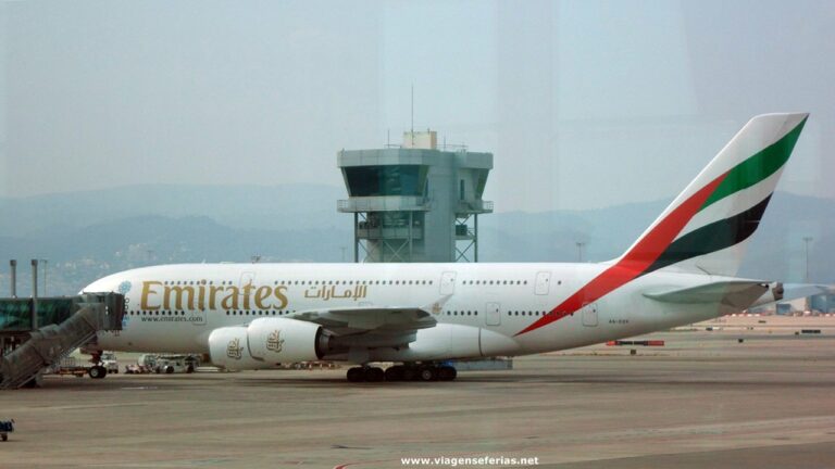 Emirates duplica voos diarios A380 para Zurique e Londres