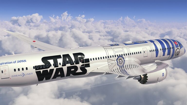 ANA apresenta Boeing 787 Dreamliner com pintura R2-D2 Star Wars