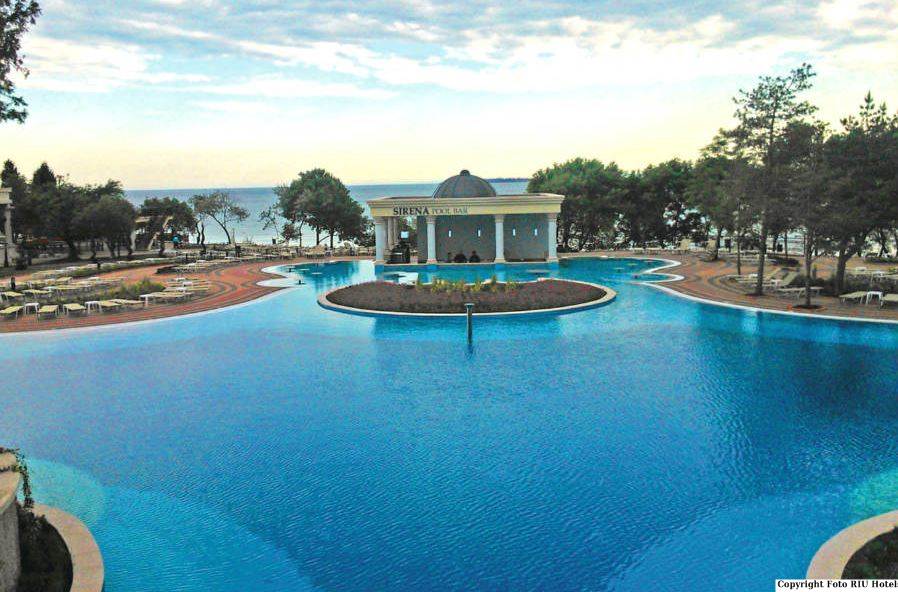 Piscina do Hotel RIU inaugurado Maio 2015