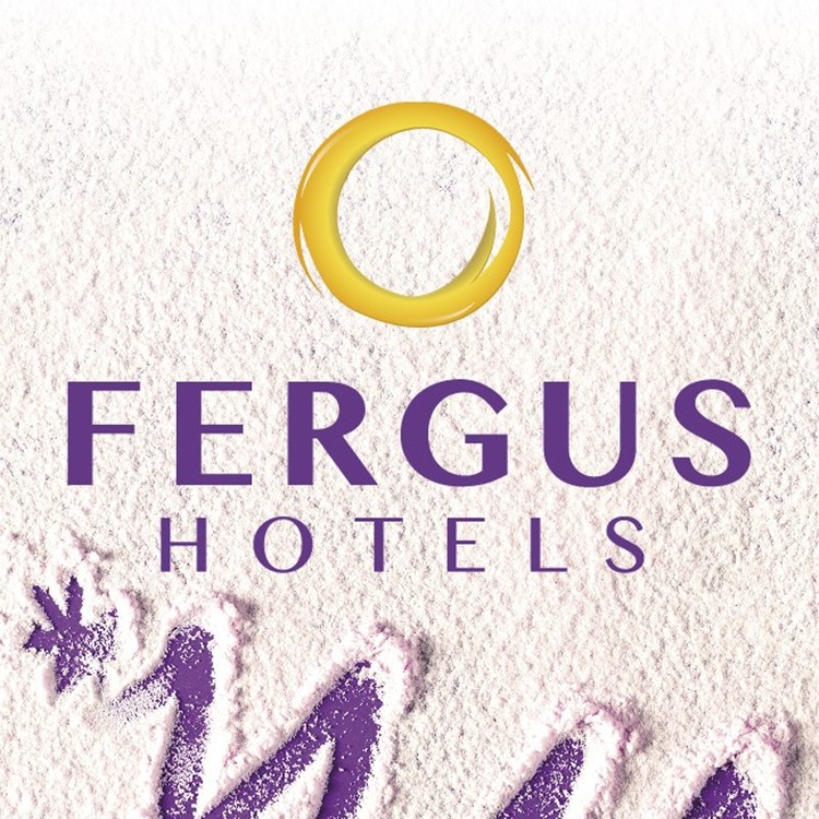Logo Fergus Hotel - 1º lugar lista dos melhores hotéis de adultos