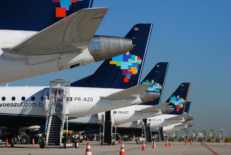 Brasil e Paris mais próximos com acordo da Azul com a Aigle Azur