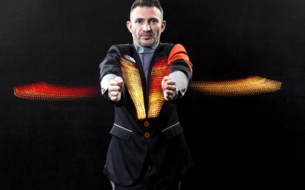 Uniforme tecnologico de tripulante de terra da easyjet