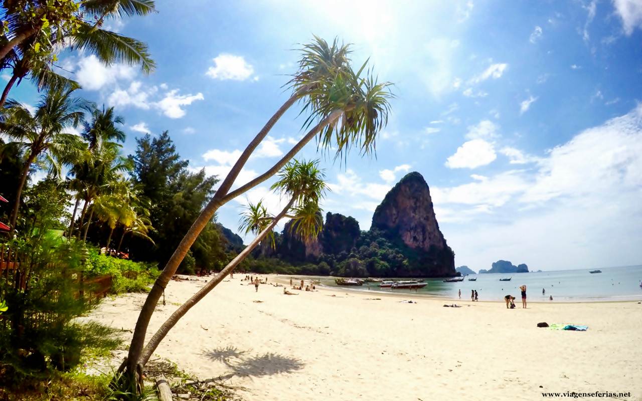 Praia em Krabi na Tailândia a 20-07-2015