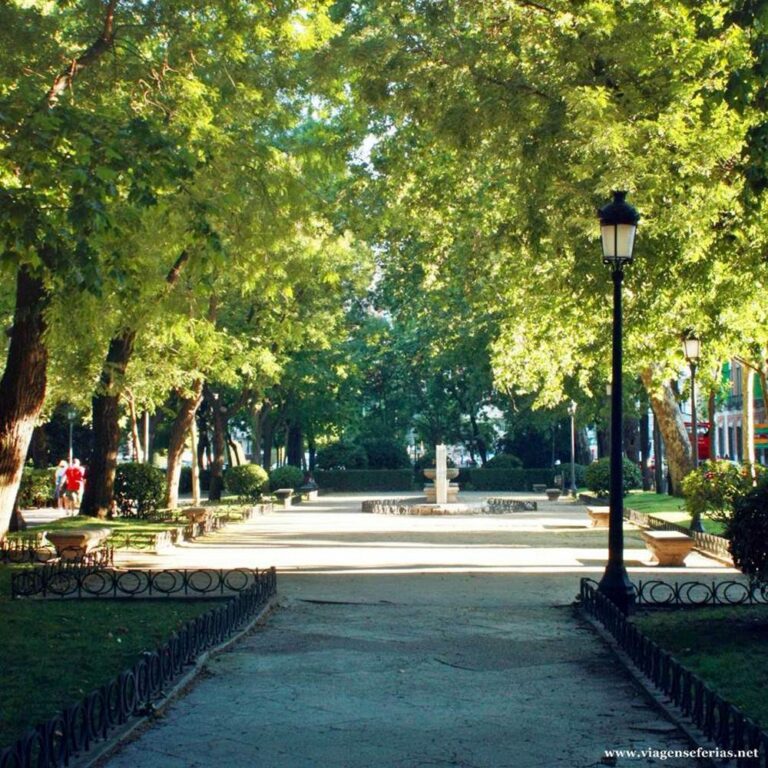 Paseo del Prado em Madrid a 18 de Outubro