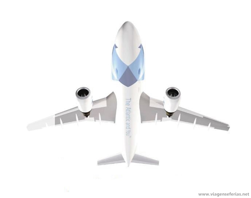 Avião da Sata Internacional (Azores Airlines) visto de baixo