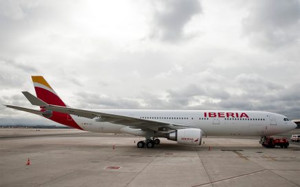 Avião Airbus A330 EC-LZJ da Companhia Aérea Iberia