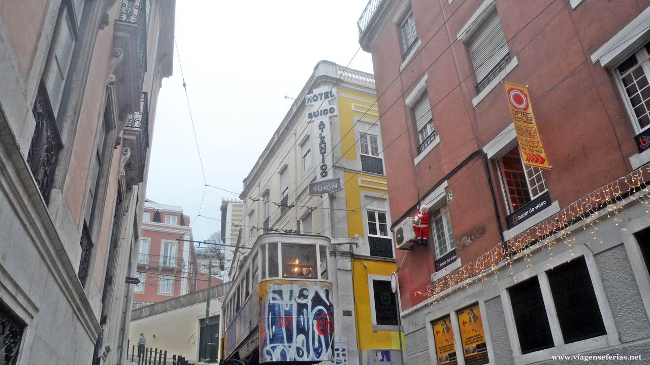 Hotel Turim Suisso Atlântico visto da Calçada da Glória em Lisboa