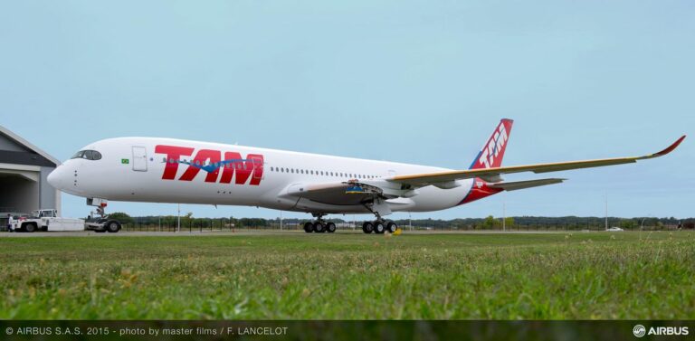Airbus A350 XWB da TAM Linhas Aéreas