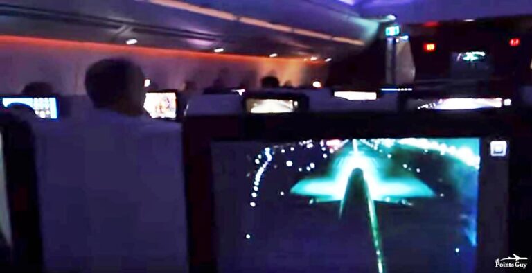 voo QR7452 Airbus A350 Qatar Airways aborta descolagem