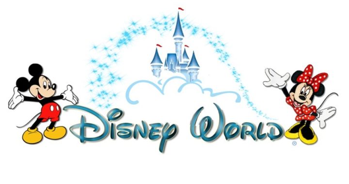 Figura do Disney World com o Mickey e com a Minnie