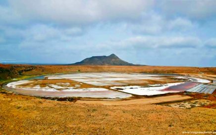 Panoramica da Pedra do Lume na ilha do Sal em Cabo Verde
