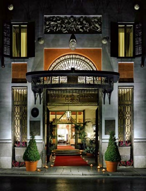 Entrada do hotel Eurostars Centrale Palace em Palermo