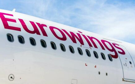 Inscrição Eurowings num dos aviões da Companhia Aérea Low Cost