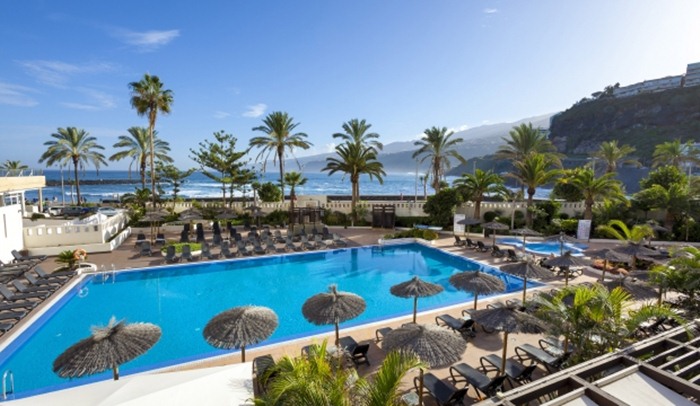 Piscina do Hotel Sol Costa Atlantis em Tenerife-Canárias