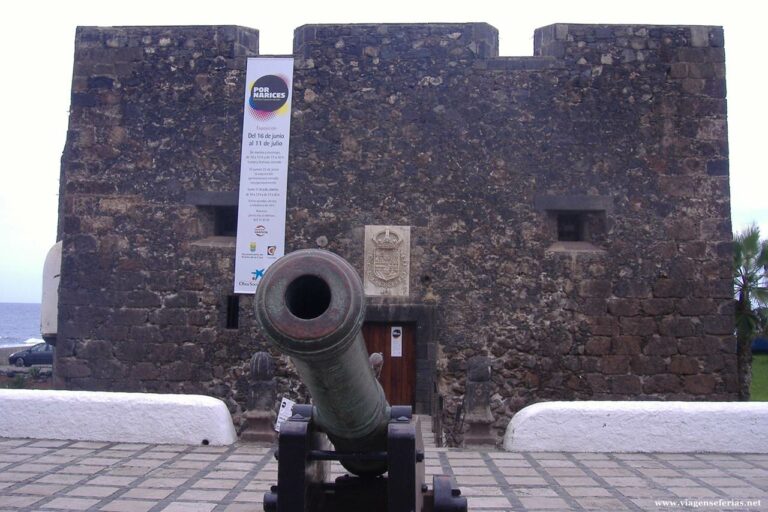 Castelo de São Filipe em Puerto de La Cruz na ilha de Tenerife