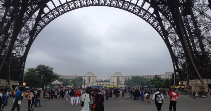 Torre Eiffel Paris com 6.917.000 visitas em 2015