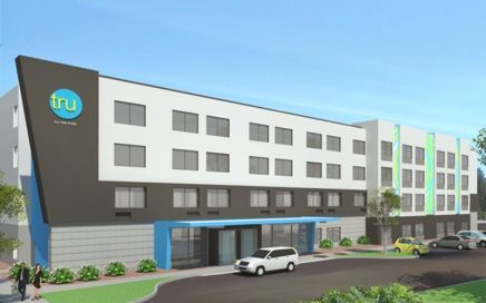 Modelo exterior do Hotel Tru by Hilton com 98 quartos