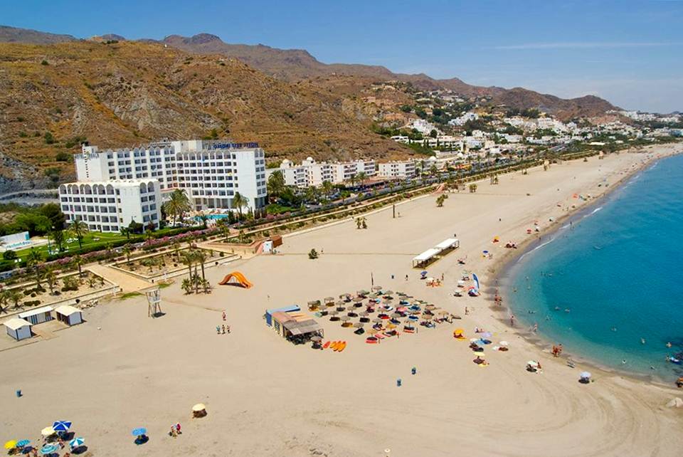 Vista do Hotel Best Indalo em Almeria (Espanha) e praia