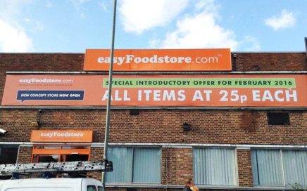 Supermercado easyFood em Londres com preços alimentares a 25p