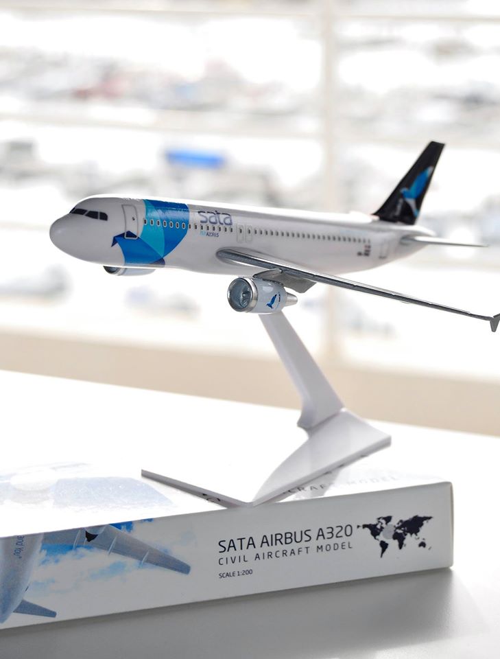 Modelo à venda do Airbus A320 da Companhia Aérea Sata