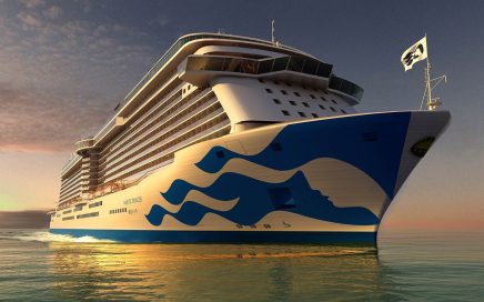 Nova pintura exterior no navio de cruzeiro Majestic Princess