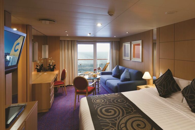 Panorama Suite no navio de Cruzeiros Costa neoRiviera