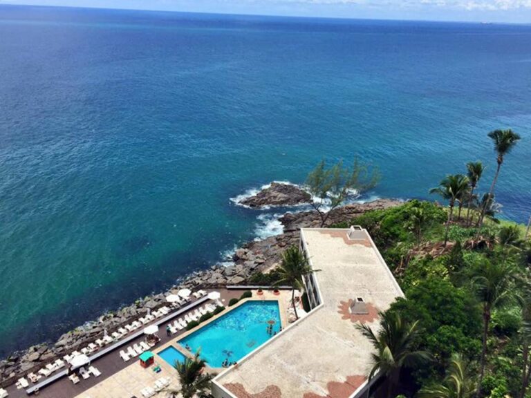 Piscina do Hotel Pestana Bahia em Salvador no Brasil