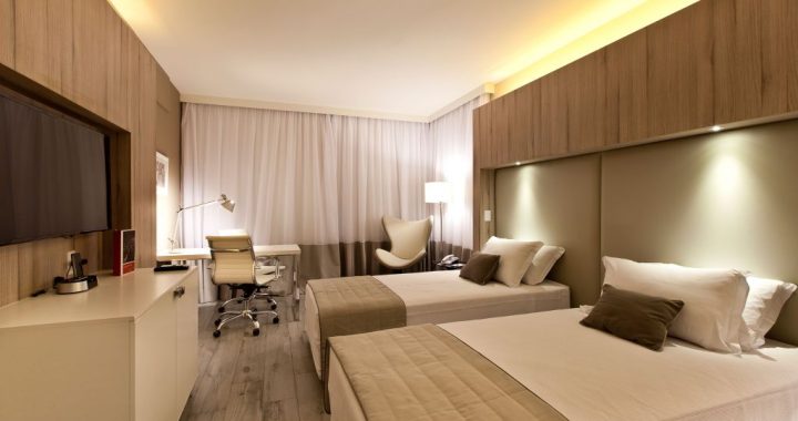 Quarto do hotel Radisson Blu Belo Horizonte no Brasil