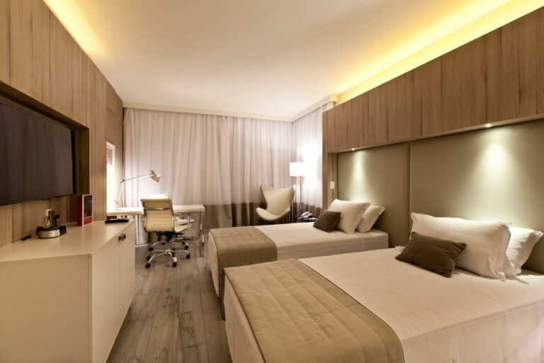 Quarto do hotel Radisson Blu Belo Horizonte no Brasil
