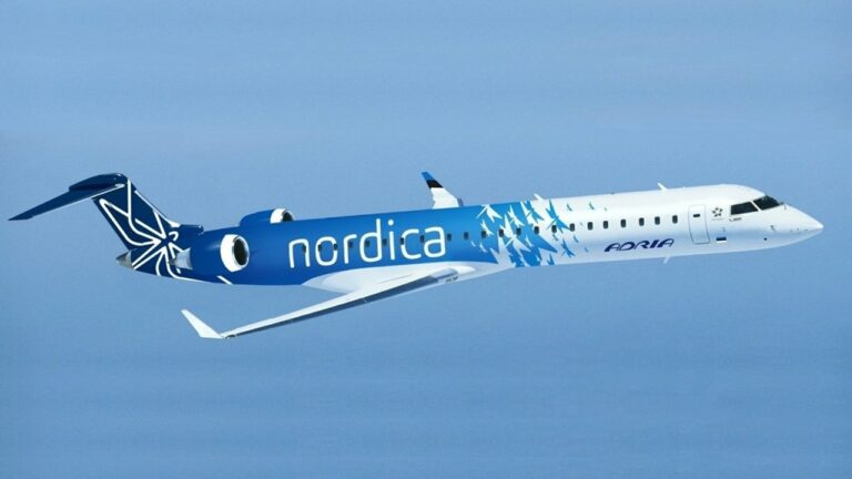 Avião da Companhia Aérea Nordica com Logo Libelinha