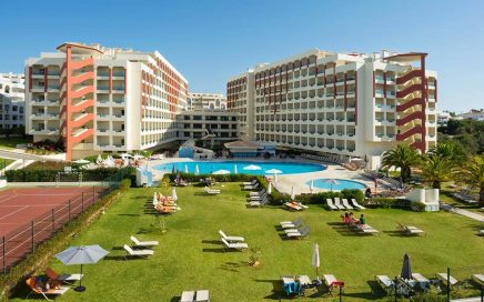 Hotel be Live Palmeiras Village em Armação de Pera no Algarve
