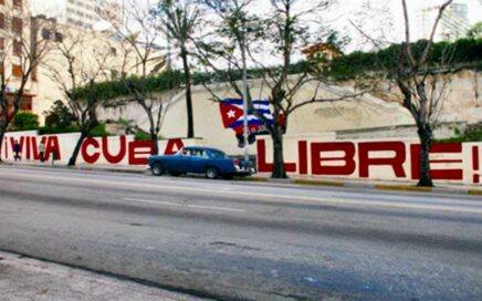 Pintura mural Viva Cuba Livre