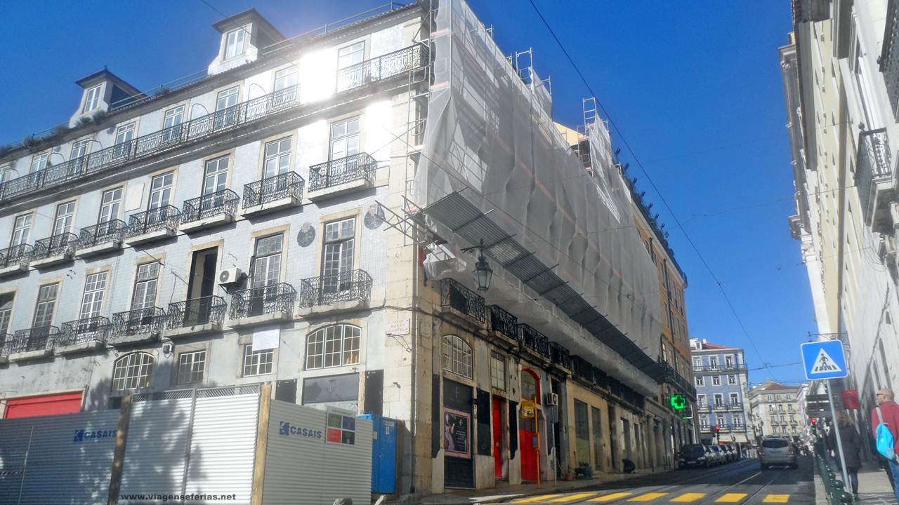 Obras ampliação do Bairro Alto Hotel visto da Rua do Alecrim