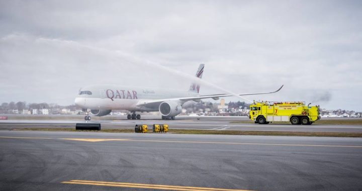 Comemoração da chegada do A350 da Qatar Airways a Boston nos EUA