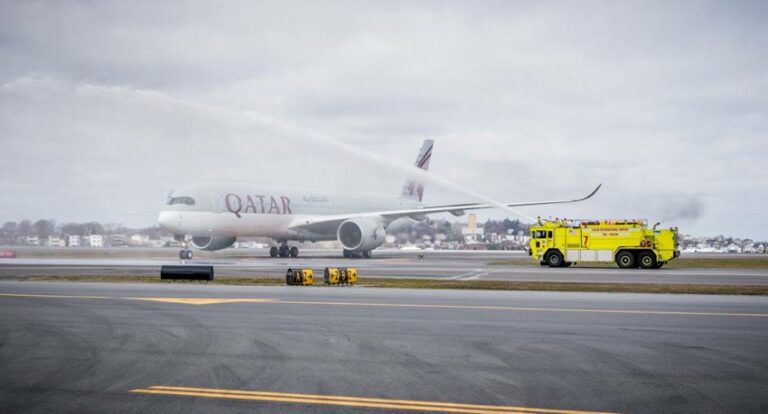 Comemoração da chegada do A350 da Qatar Airways a Boston nos EUA