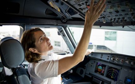Marnie Munns Comandante da Companhia Aérea easyJet