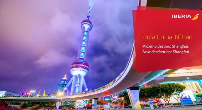 Reclame da Iberia à nova rota para Xangai na China desde Espanha