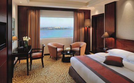 Quarto do hotel Movenpick Bahrain