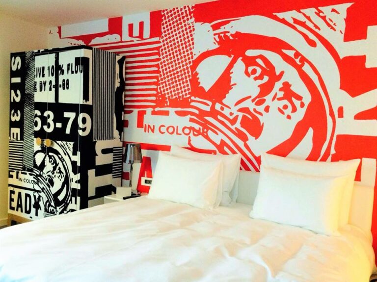 Quarto do hotel Radisson Red Bruxelas na Bélgica