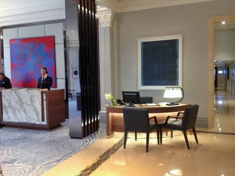 Recepção do Hotel Ritz-Carlton Budapeste