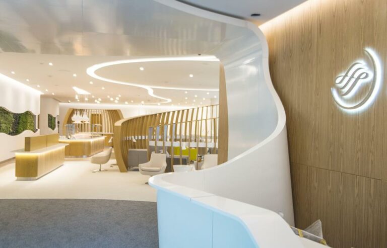 Entrada e Recepção do Lounge SkyTeam Dubai
