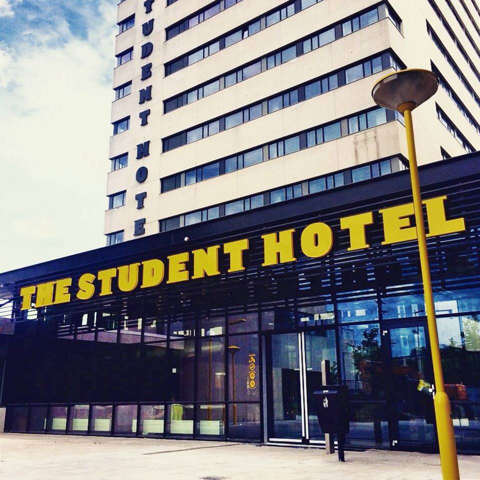 Entrada do The Student Hotel Amsterdam City na Holanda