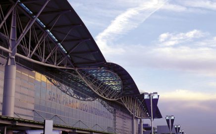 Exterior do terminal do aeroporto internacional de San Francisco