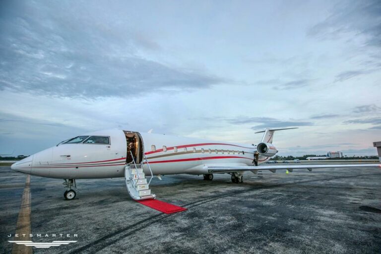 Jato pribado Challenger 850 que opera para JetSmarter