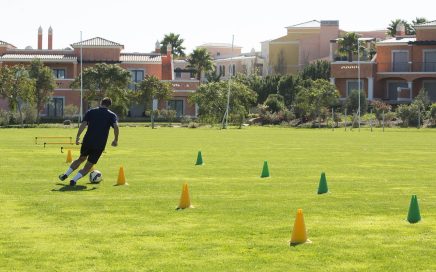 Campo de treino futebol no Cascade Resort de Lagos no Algarve