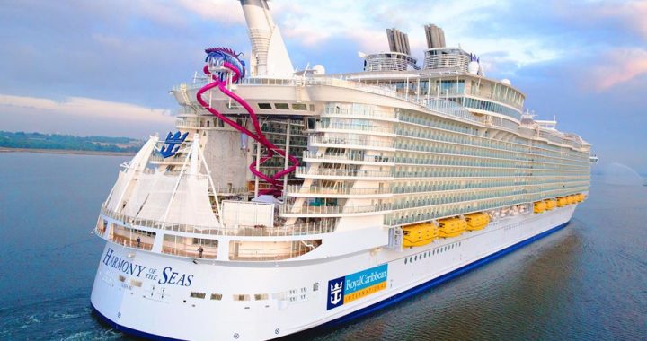 Harmony of The Seas mais recente navio da classe Oasis da Royal Caribbean